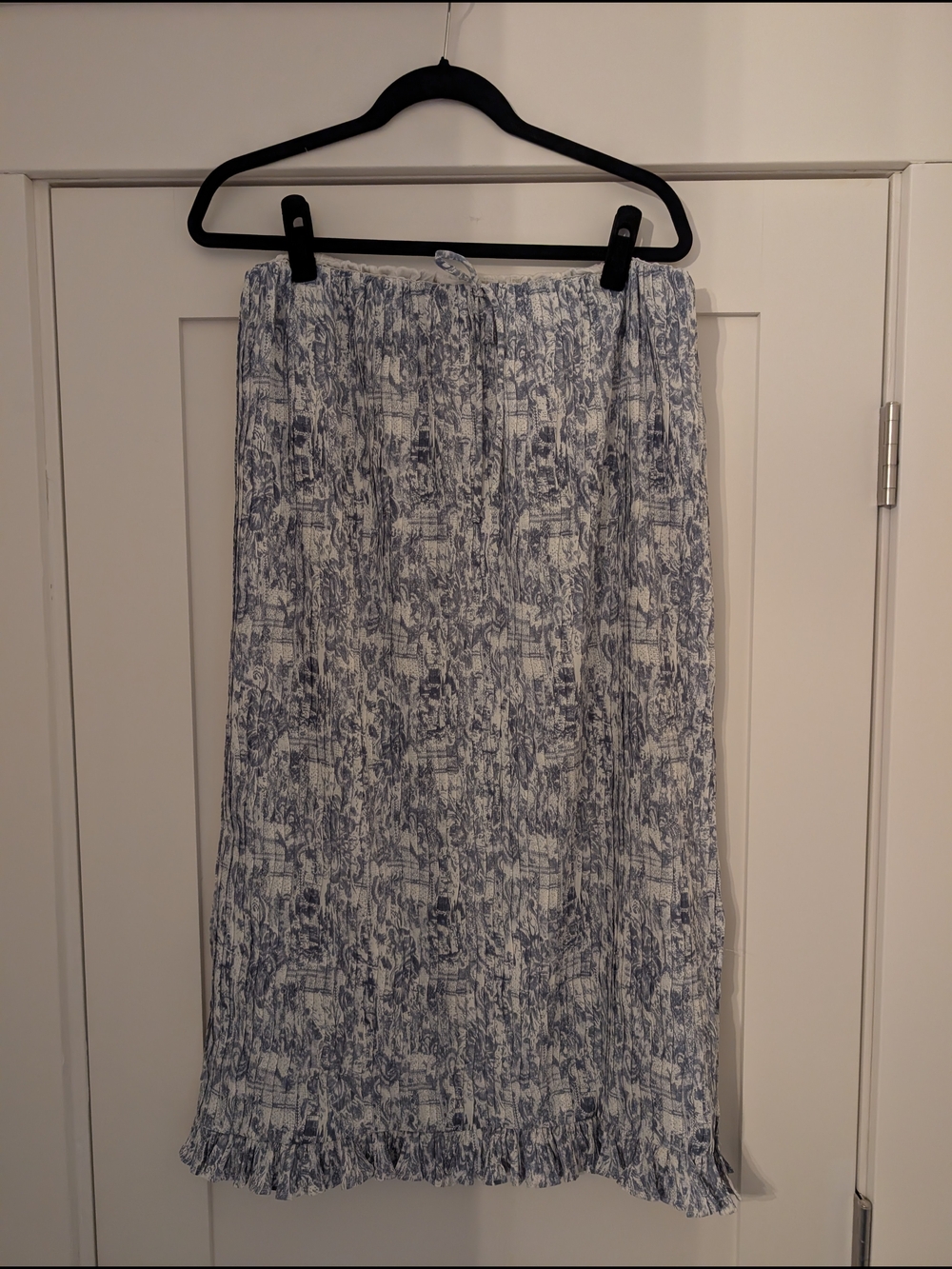Lush Blue and White Toile-Print Midi Skirt